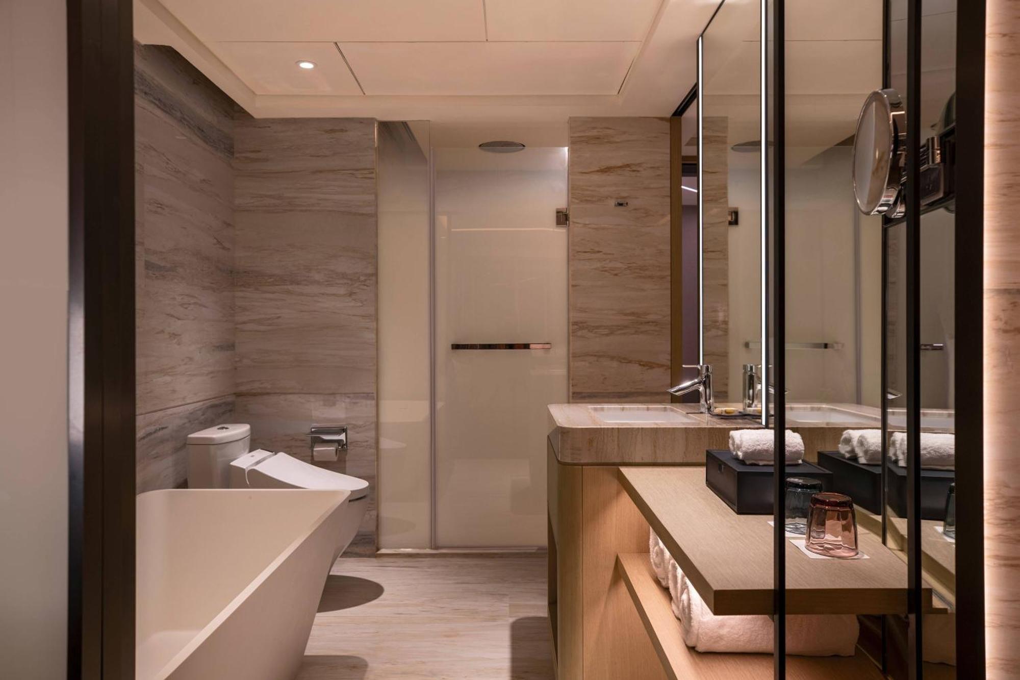 Renaissance Shenzhen Luohu Hotel מראה חיצוני תמונה